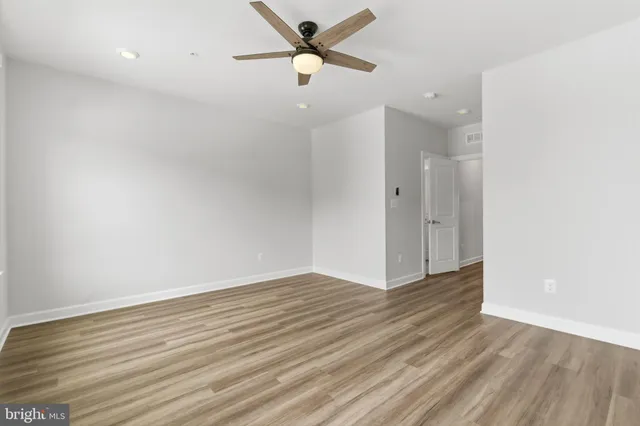 $625,000 | 12921 Sunrise Ridge Alley, Unit 69, Herndon, VA 20171