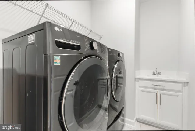 $625,000 | 12921 Sunrise Ridge Alley, Unit 69, Herndon, VA 20171