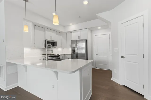 $625,000 | 12921 Sunrise Ridge Alley, Unit 69, Herndon, VA 20171