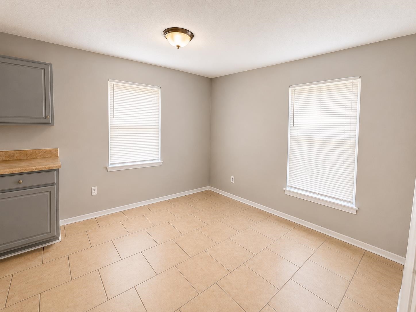 1857 South Perkins Road Memphis, TN 38117 - Photo 6 of 15