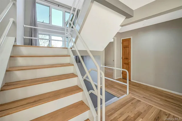 $1,200,000 | 61 Eileen Circle, Jamesport, NY 11901