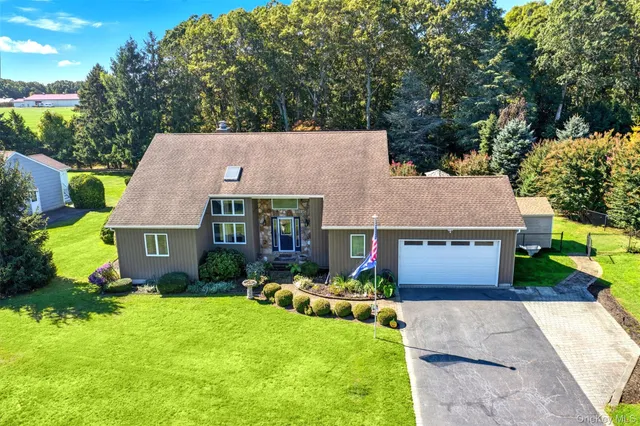 $1,200,000 | 61 Eileen Circle, Jamesport, NY 11901