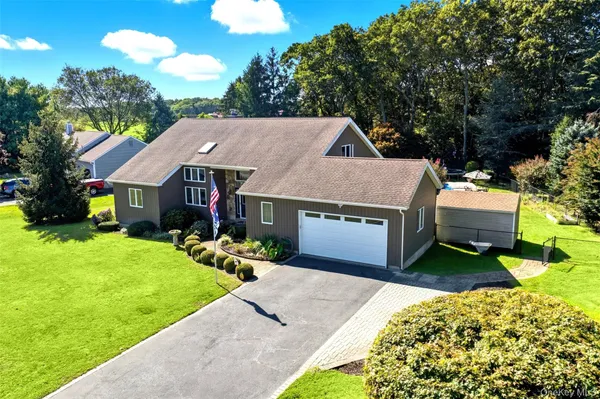 $1,150,000 | 61 Eileen Circle, Jamesport, NY 11901