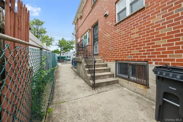 $1,598,800 | 206-16 45th Road | Bayside