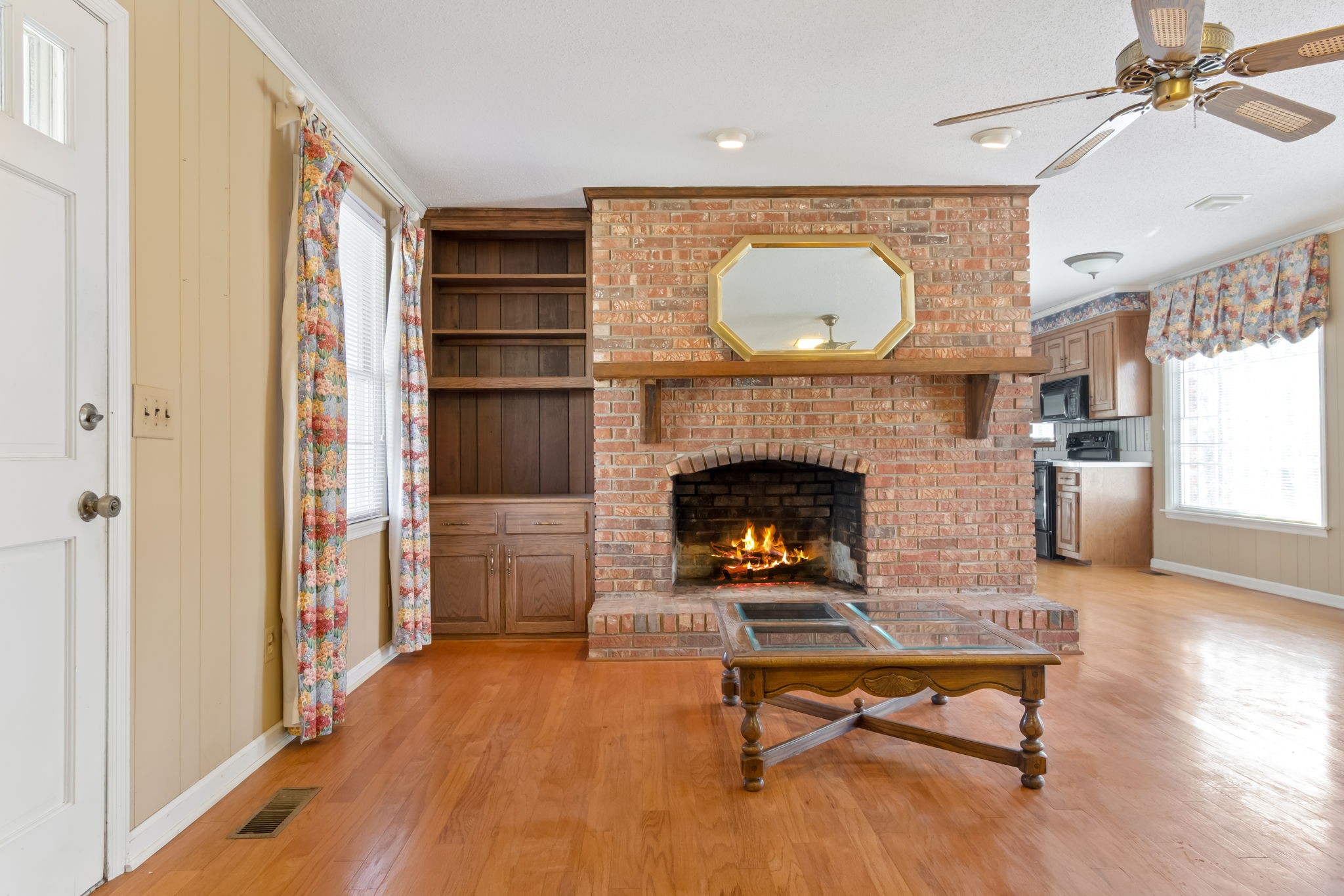 846 R Wilkerson Drive Centerville, TN 37033 - Photo 43 of 68 a living room with furniture and a fireplace