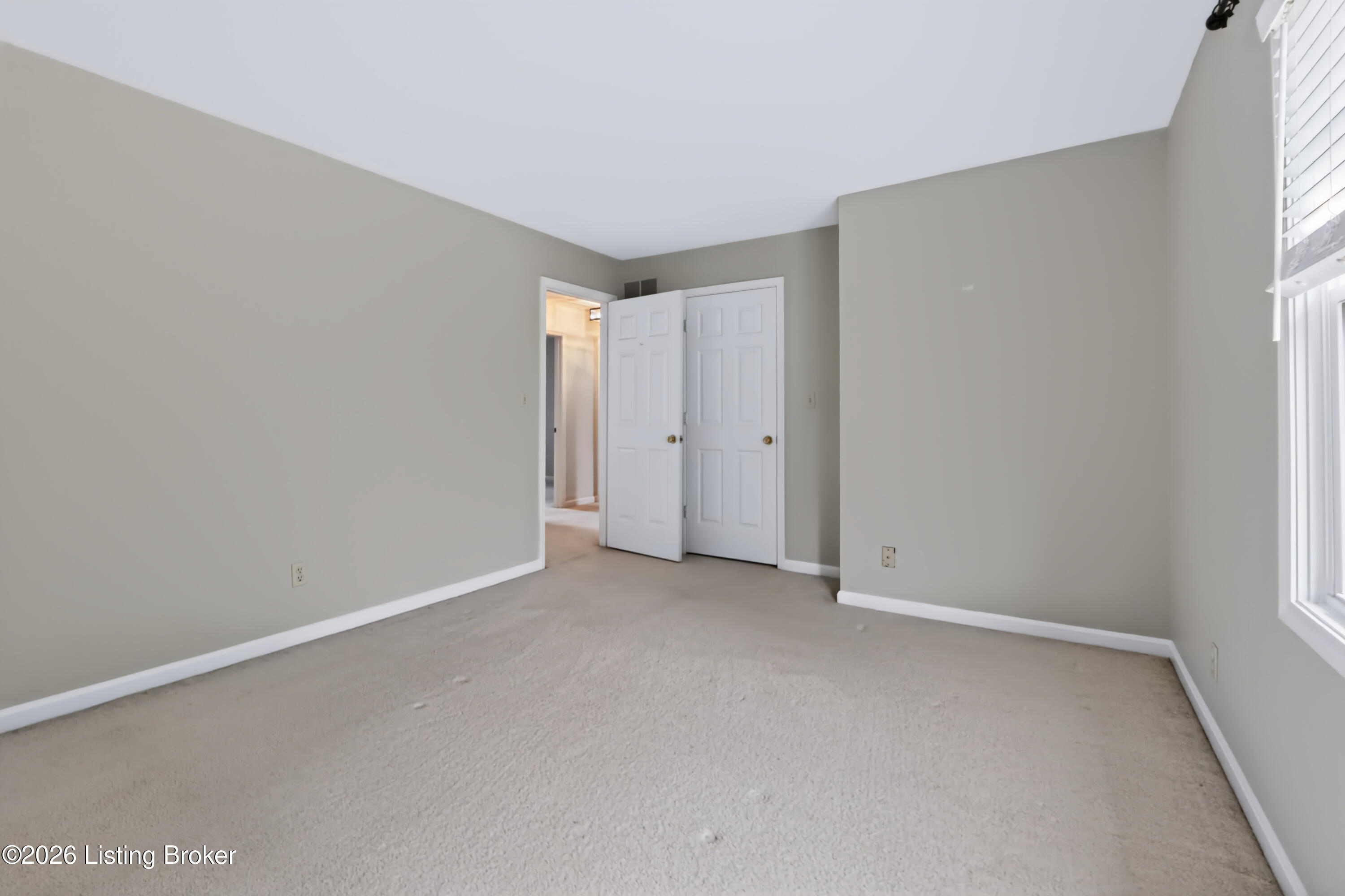 818 Foxgate Road Louisville, KY 40223 - Photo 37 of 62 818 Foxgate Road-37