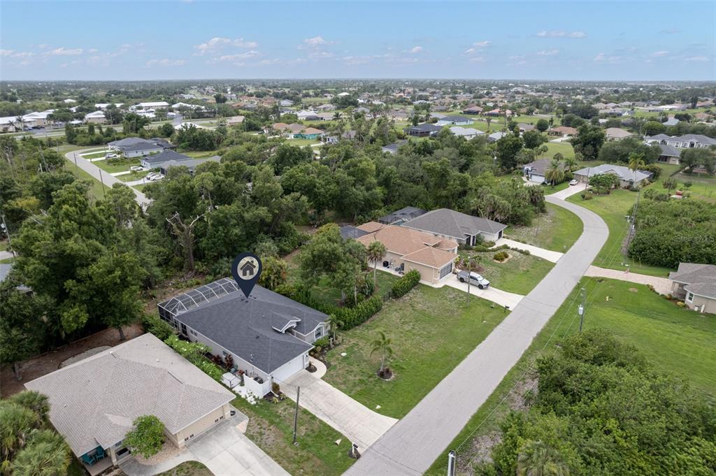 143 Crevalle Road Rotonda West, FL 33947 - Photo 4 of 30 Gallery Image 4