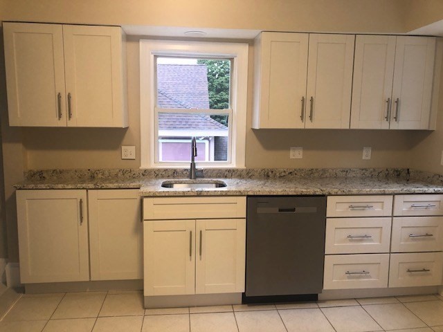 15 Pearl Street, Unit 2 Reading, MA 01867 - Photo 2 of 10