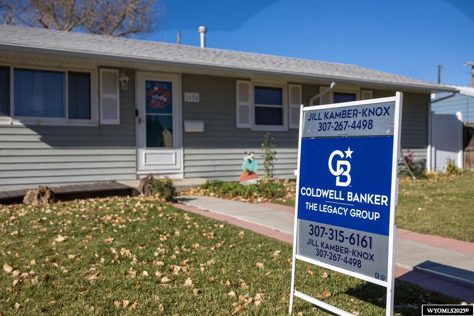 1624 Custer Avenue Casper, WY 82604 - Photo 1 of 35