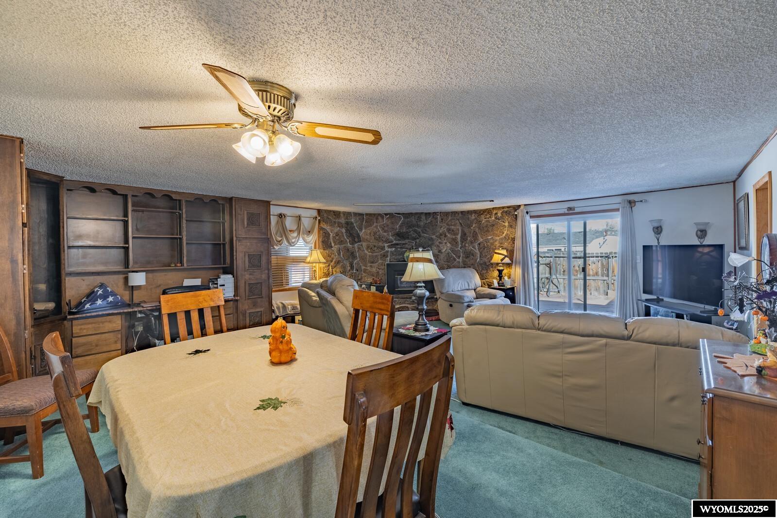 1624 Custer Avenue Casper, WY 82604 - Photo 16 of 35