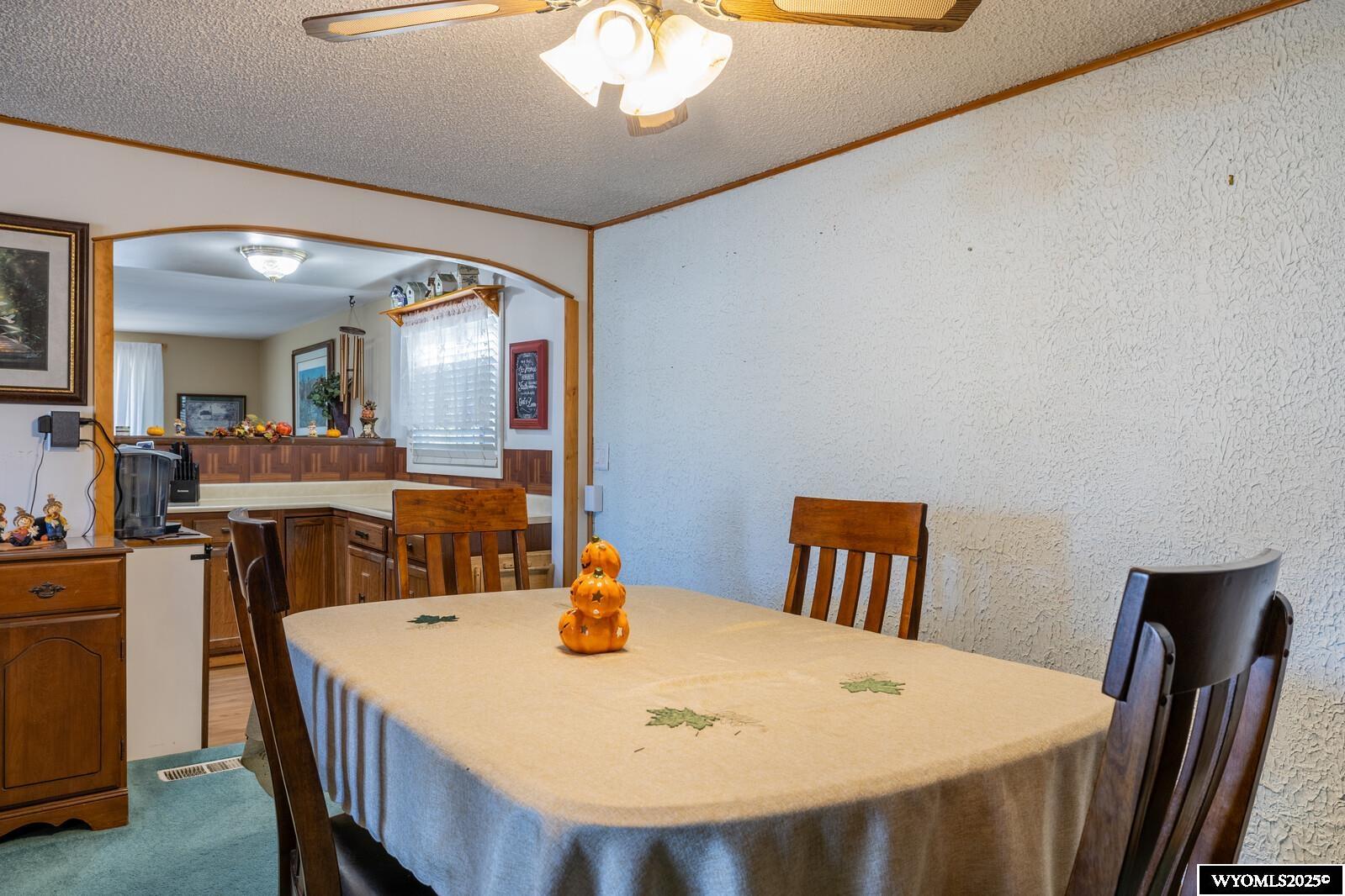 1624 Custer Avenue Casper, WY 82604 - Photo 17 of 35