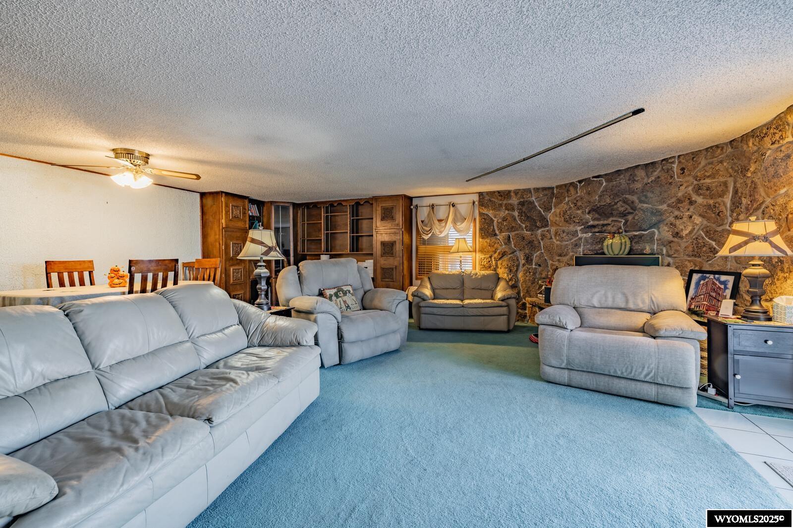 1624 Custer Avenue Casper, WY 82604 - Photo 19 of 35