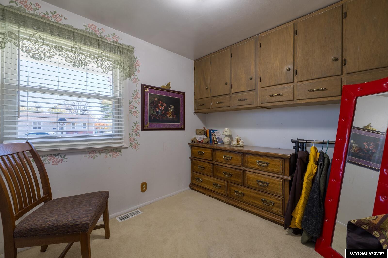 1624 Custer Avenue Casper, WY 82604 - Photo 7 of 35