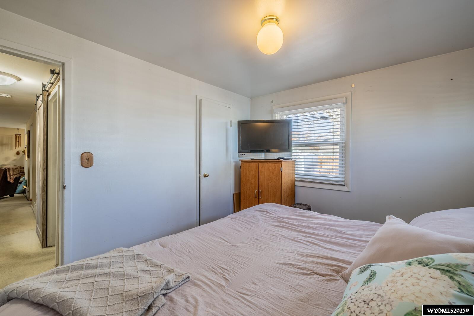 1624 Custer Avenue Casper, WY 82604 - Photo 10 of 35