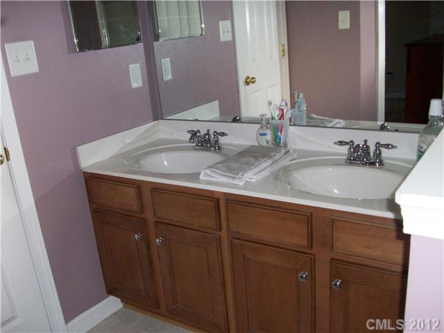 3412 Allenwood Road, Unit 41 Charlotte, NC 28270 - Photo 11 of 16 Gallery Image 11