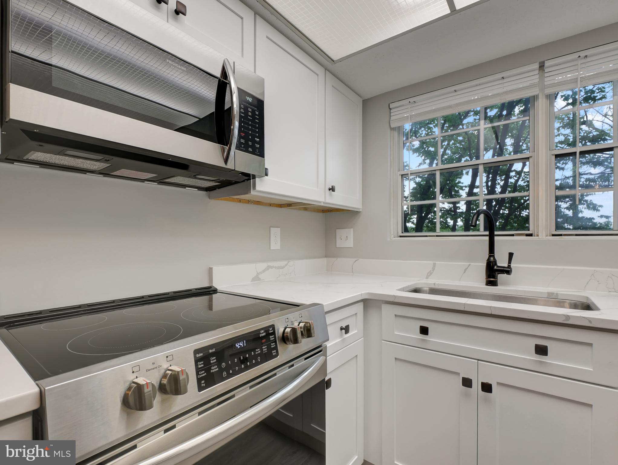 124 Fort Evans Road Southeast, Unit D Leesburg, VA 20175 - Photo 13 of 26 Gallery Image 13