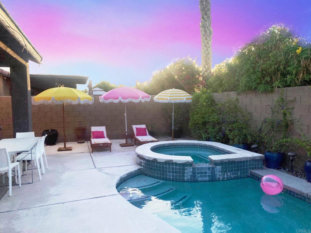 80596 Key Largo Avenue Indio, CA 92201 - Photo 4 of 59 a outdoor view with a sitting space