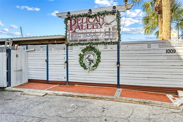 $380,000 | 101 Louella Lane, Unit 5, Nokomis, FL 34275