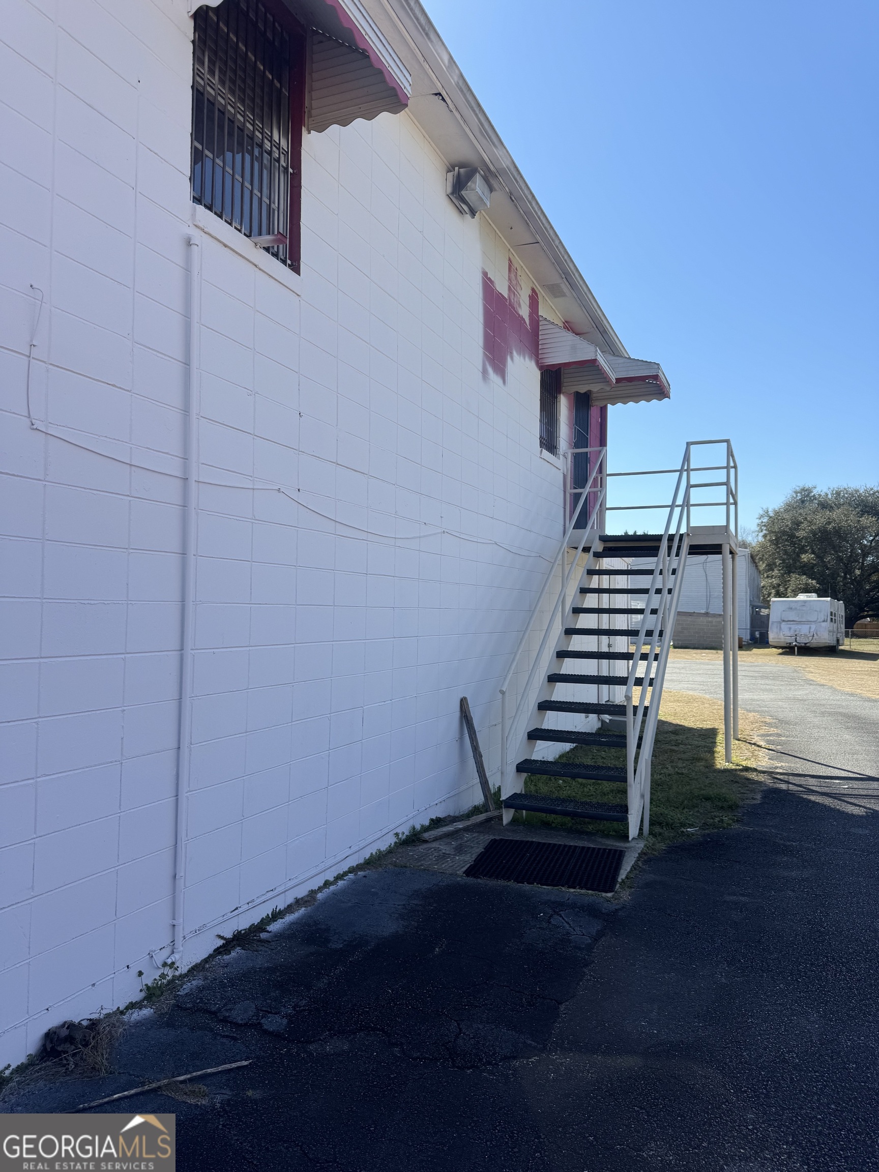 2384 Highway 80 Dublin, GA 31021 - Photo 2 of 8