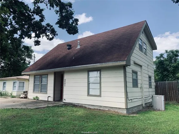 $1,650 | 3005 1st Street, Bryan, TX 77801