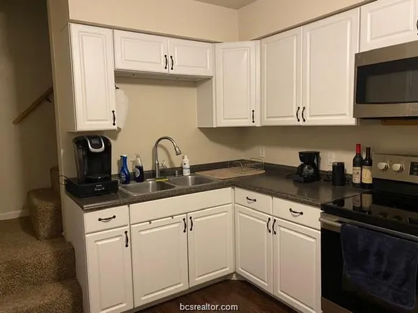 $1,650 | 3005 1st Street, Bryan, TX 77801