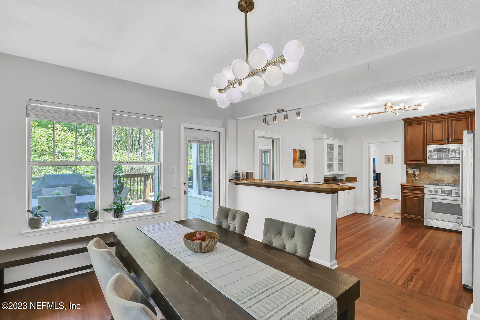 3803 Valencia Road Jacksonville, FL 32205 - Photo 12 of 58 a living room with furniture and a large window