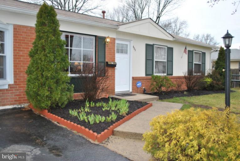 603 West Nettle Tree Road Sterling, VA 20164 - Photo 1 of 18 Exterior (Front)