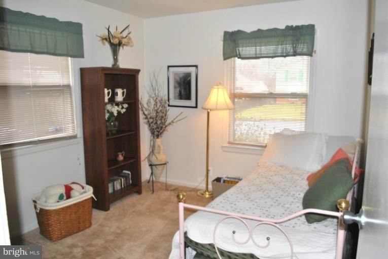 603 West Nettle Tree Road Sterling, VA 20164 - Photo 8 of 18 Bedroom