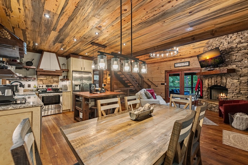 215 Twin Creeks Blue Ridge, GA 30513 - Photo 13 of 49 Gallery Image 13