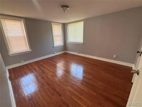 $2,450 | 7330 Ahern Avenue, University City, MO 63130