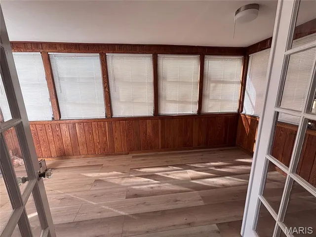 $2,695 | 7330 Ahern Avenue, University City, MO 63130