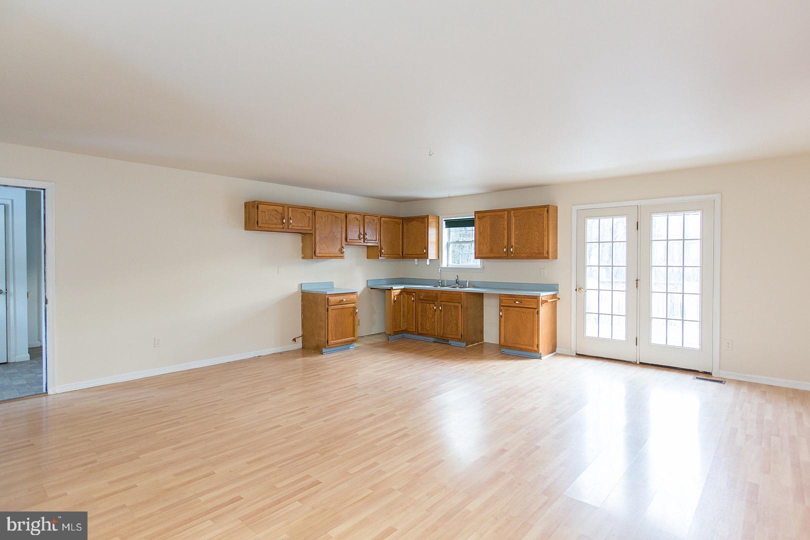 195 Pine Grove Road Nottingham, PA 19362 - Photo 22 of 79 Kitchen and dining area