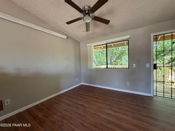 $1,600 | 927 North Old Chisholm Trail, Unit C, Dewey, AZ 86327