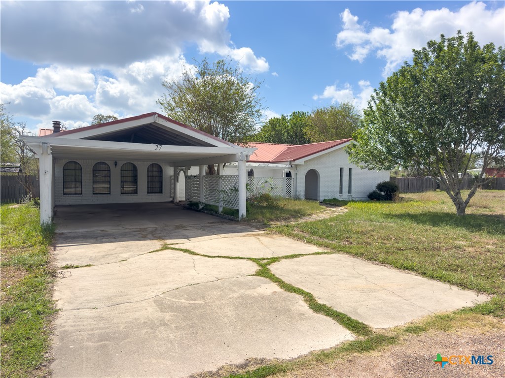 27 Schaefer Road Victoria, TX 77905 - Photo 3 of 48
