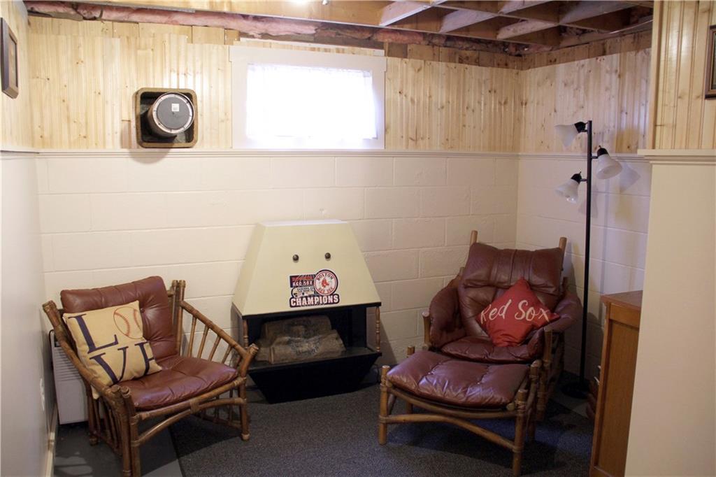 958 Goose Pond Road Shapleigh, ME 04076 - Photo 23 of 33 Sitting Room