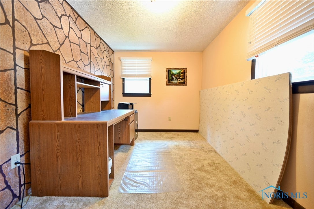 5547 Chippewa Road Toledo, OH 43613 - Photo 12 of 17 Upstairs Bonus Room