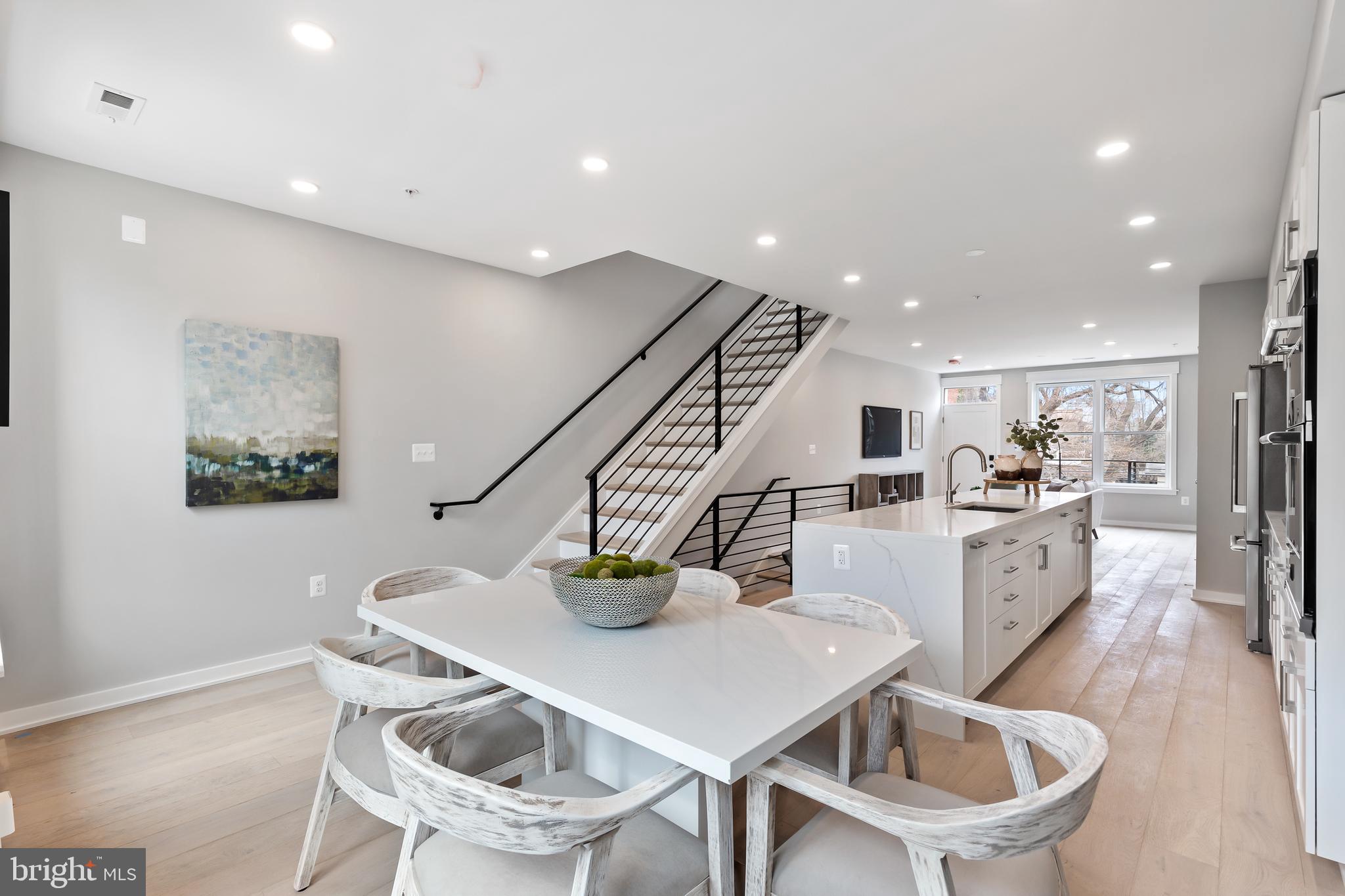 412 D Street Southeast, Unit A Washington, DC 20003 - Photo 9 of 25 Dining area (model photo)
