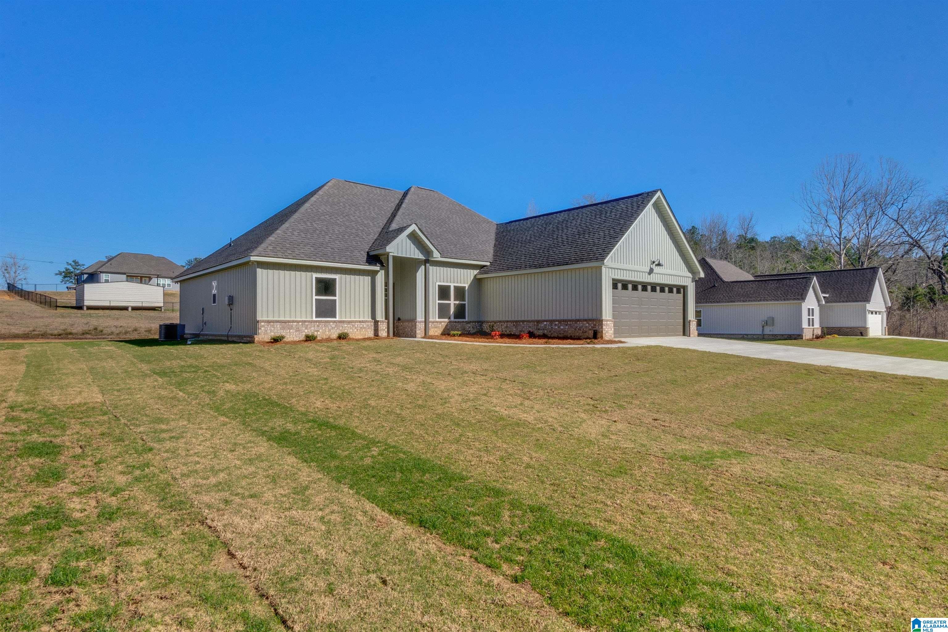 834 New Style Circle Clanton, AL 35045 - Photo 2 of 45