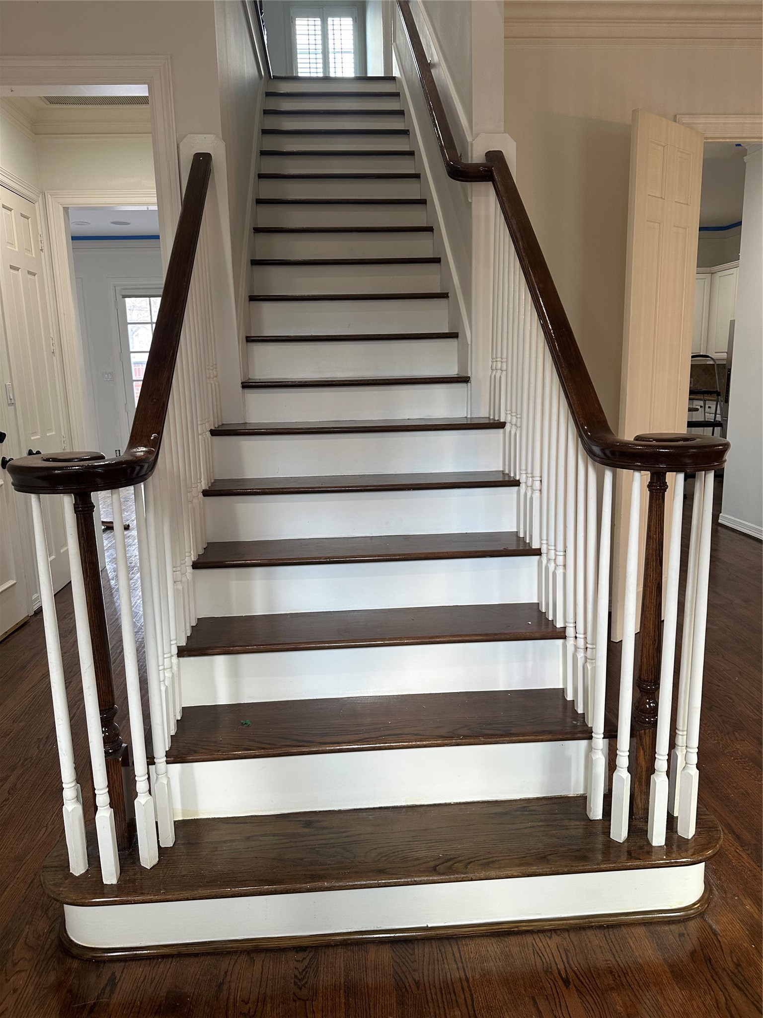 732 Highgrove Park Houston, TX 77024 - Photo 6 of 8 a view of entryway