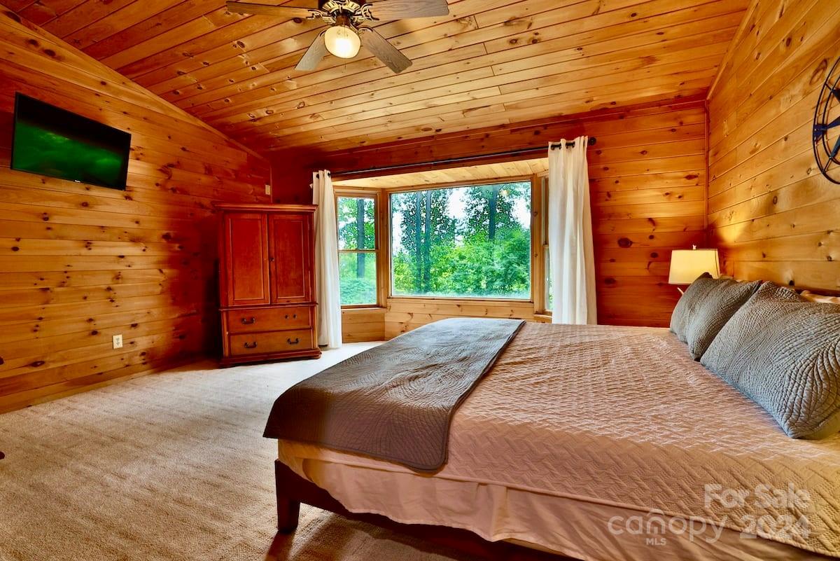 1698 Cabin Flts Road Sylva, NC 28779 - Photo 14 of 25