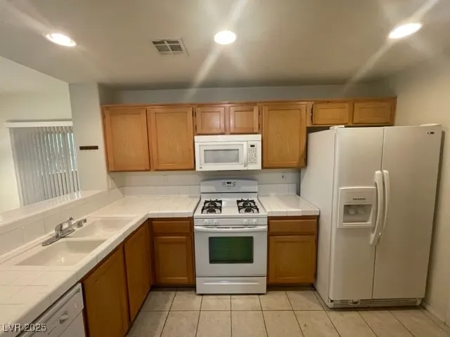 $1,350 | 8501 West University Avenue, Unit 2016, Las Vegas, NV 89147