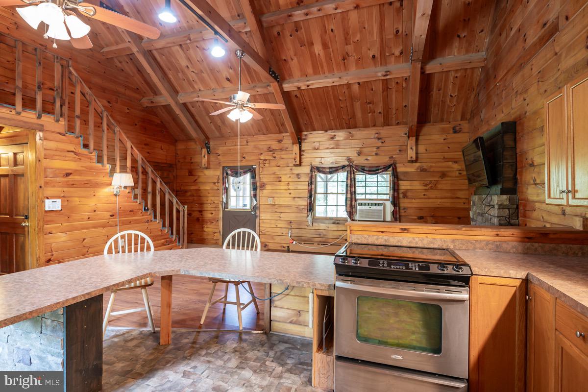 120 Lewis Road Reading, PA 19606 - Photo 6 of 54