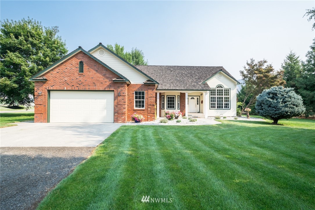 5664 Airport Road Cashmere, WA 98815 - Photo 1 of 25 Gallery Image 1