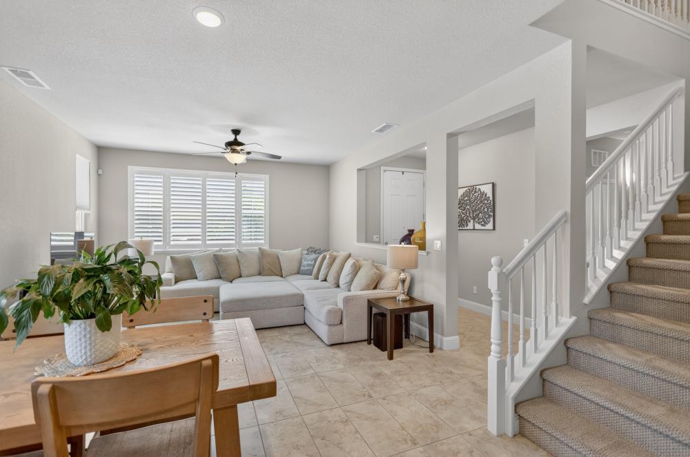 211 Rochdale Street Roseville, CA 95661 - Photo 14 of 66