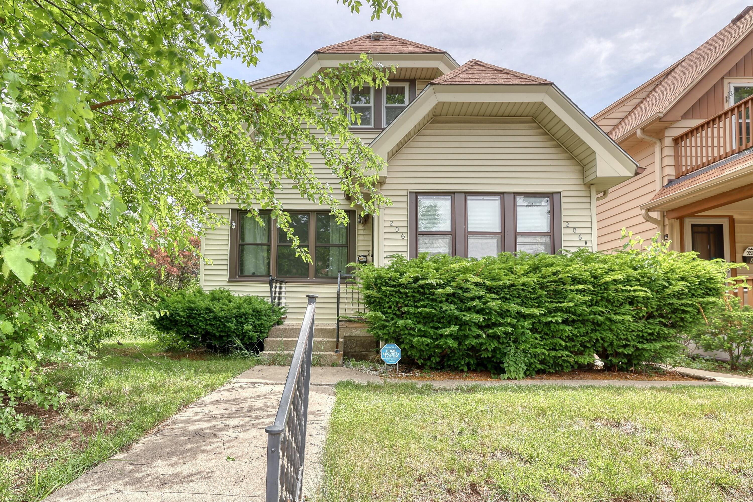 206 North 68th Street Milwaukee, WI 53213 - Photo 1 of 25 Front of Home