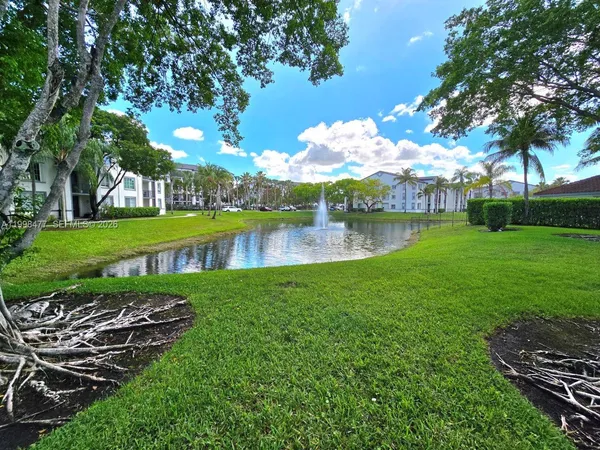 $2,100 | 4320 Northwest 107th Avenue, Unit 3071, Doral, FL 33178