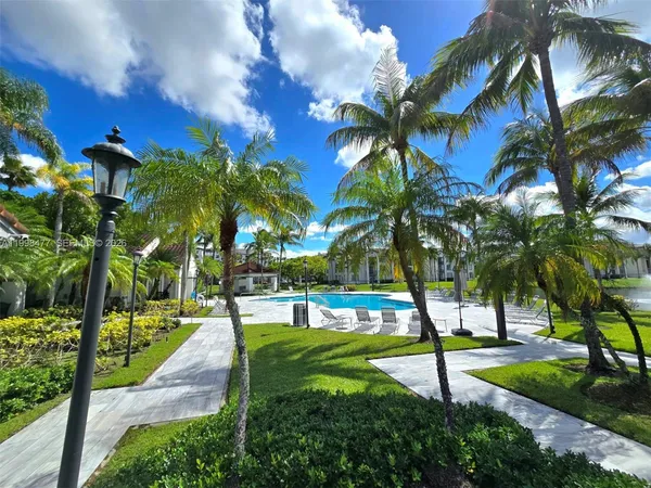 $2,100 | 4320 Northwest 107th Avenue, Unit 3071, Doral, FL 33178