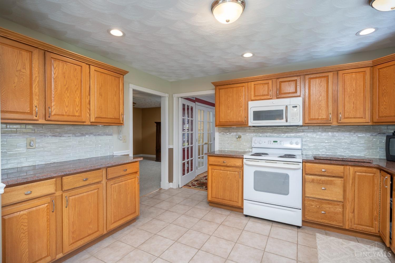 1311 Laymon Road New Vienna, OH 45159 - Photo 9 of 64