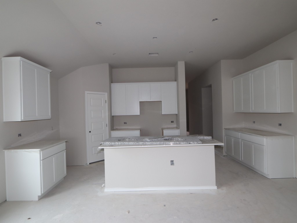 9221 Furman Drive Austin, TX 78747 - Photo 4 of 16