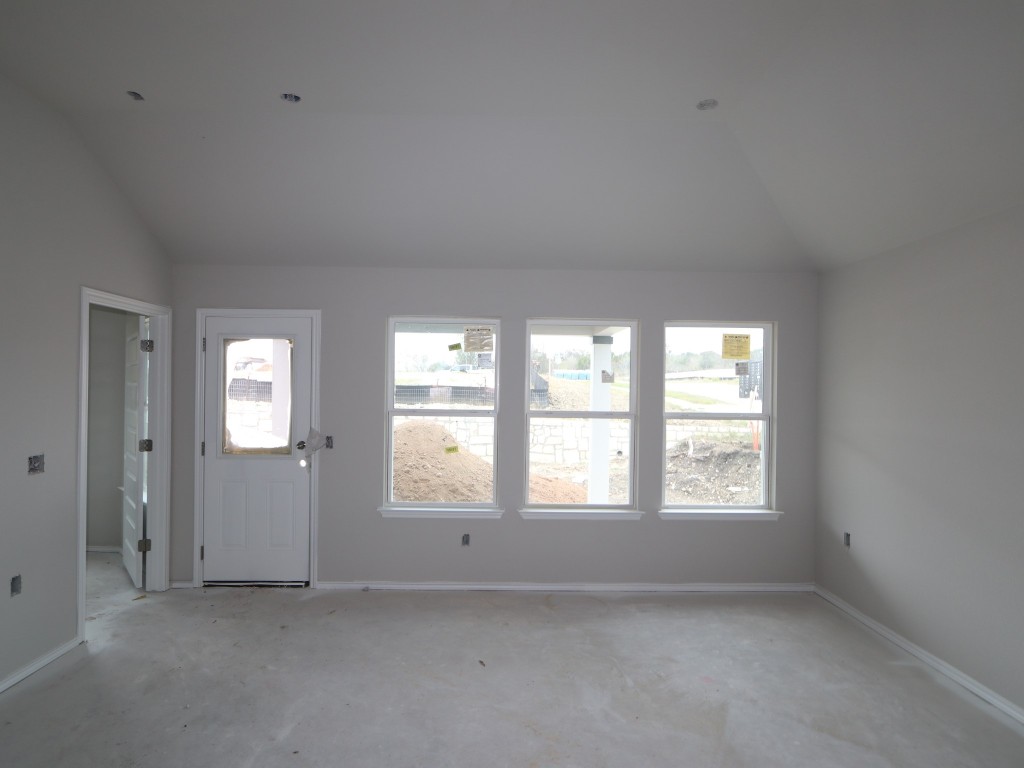 9221 Furman Drive Austin, TX 78747 - Photo 5 of 16